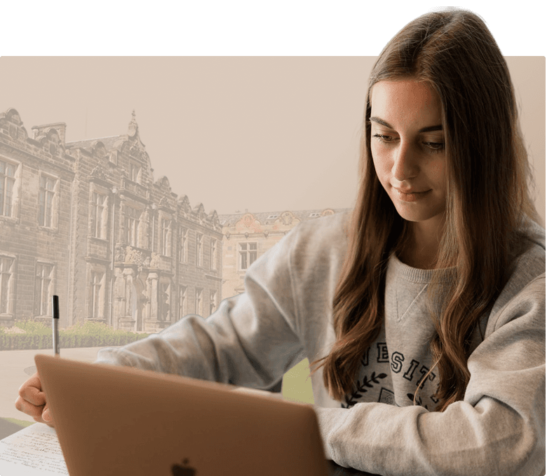 uk-admissions_student_sarah_st-andrews